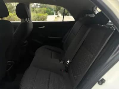 Vendo Kia Rio 2017 - 9899 EUR, 60000 km - AUTO.MOTO.pt