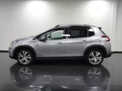 Sell Peugeot 2008 2018 - 11500 EUR, 85000 km - AUTO.MOTO.pt