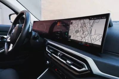 Vendo BMW 330 2022 - 30000 EUR, 154565 km - AUTO.MOTO.pt