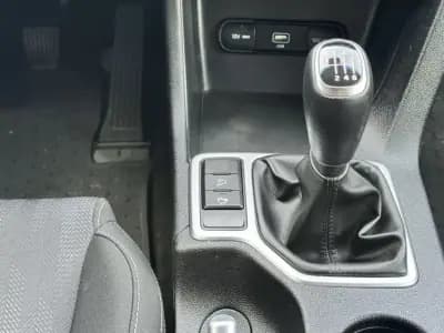 Sell Kia Sportage 2021 - 21900 EUR, 91000 km - AUTO.MOTO.pt