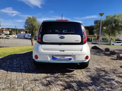Sell Kia Soul 2018 - 11990 EUR, 156000 km - AUTO.MOTO.pt