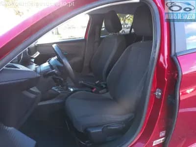 Vendo Peugeot 208 2021 - 14500 EUR, 40000 km - AUTO.MOTO.pt