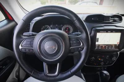 Vendo Jeep Renegade 2018 - 15990 EUR, 115600 km - AUTO.MOTO.pt