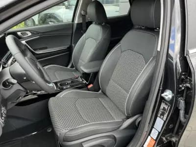 Sell Kia XCeed 2025 - 29750 EUR, 1000 km - AUTO.MOTO.pt