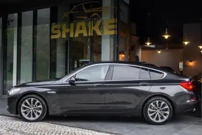 Vendo BMW 520 Gran Turismo 2015 - 19990 EUR, 183123 km - AUTO.MOTO.pt