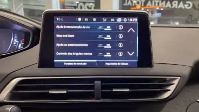 Vendo Peugeot 3008 2019 - 18990 EUR, 94948 km - AUTO.MOTO.pt