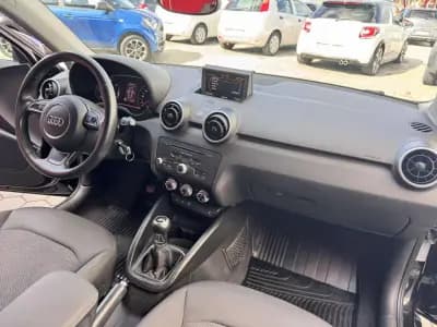 Sell Audi A1 2014 - 12500 EUR, 194000 km - AUTO.MOTO.pt