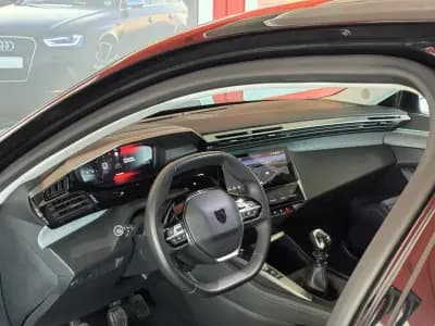 Vendo Peugeot 308 SW 2022 - 19990 EUR, 123591 km - AUTO.MOTO.pt