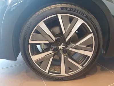 Sell Peugeot 208 2020 - 19250 EUR, 50860 km - AUTO.MOTO.pt