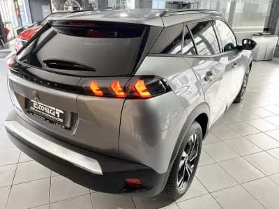 Vendo Peugeot e-2008 2022 - 21600 EUR, 30171 km - AUTO.MOTO.pt