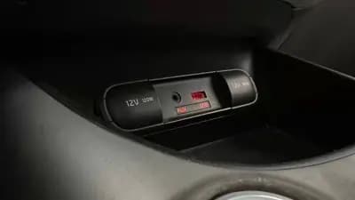 Sell Kia e-Soul 2018 - 14990 EUR, 106047 km - AUTO.MOTO.pt