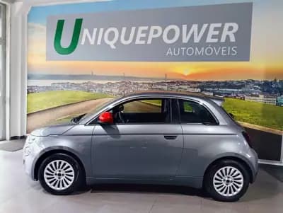Vendo Fiat 500e 2023 - 14490 EUR, 30020 km - AUTO.MOTO.pt