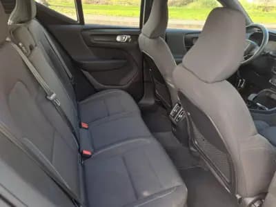 Sell Volvo XC 40 2023 - 28500 EUR, 96000 km - AUTO.MOTO.pt