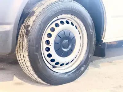 Sell Volkswagen Transporter 2018 - 18900 EUR, 174120 km - AUTO.MOTO.pt