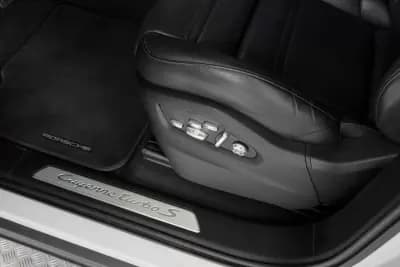 Sell Porsche Cayenne 2020 - 115000 EUR, 74966 km - AUTO.MOTO.pt