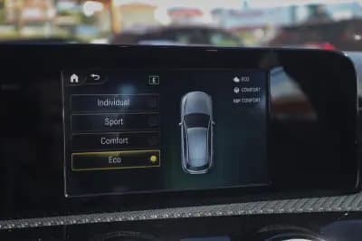 Sell Mercedes-Benz A 180 2019 - 23780 EUR, 91680 km - AUTO.MOTO.pt