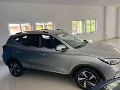 Vendo MG ZS 2021 - 22900 EUR, 41000 km - AUTO.MOTO.pt
