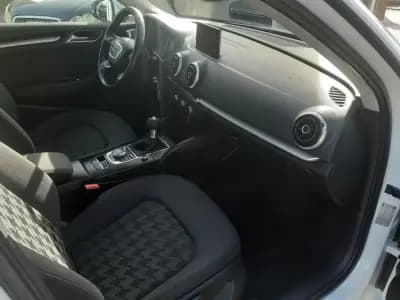 Vendo Audi A3 Sportback 2013 - 13000 EUR, 193468 km - AUTO.MOTO.pt