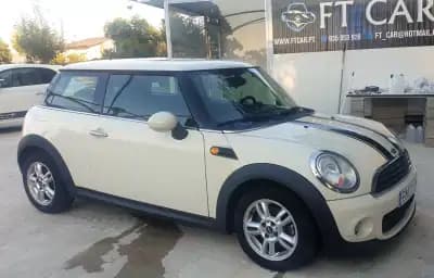 Vendo MINI One 2012 - 8990 EUR, 219000 km - AUTO.MOTO.pt