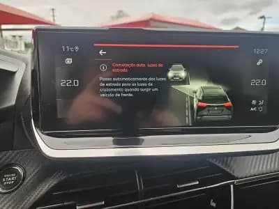 Sell Peugeot 2008 2021 - 19500 EUR, 61150 km - AUTO.MOTO.pt