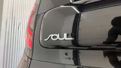 Sell Kia e-Soul 2018 - 14990 EUR, 106047 km - AUTO.MOTO.pt