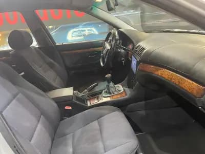 Vendo BMW 520 2001 - 3500 EUR, 359000 km - AUTO.MOTO.pt