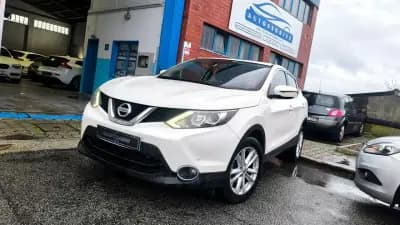 Sell Nissan Qashqai 2015 - 14300 EUR, 140000 km - AUTO.MOTO.pt
