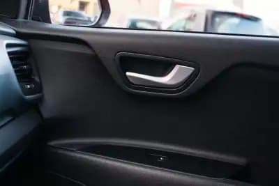 Sell Kia Stonic 2022 - 13999 EUR, 88000 km - AUTO.MOTO.pt