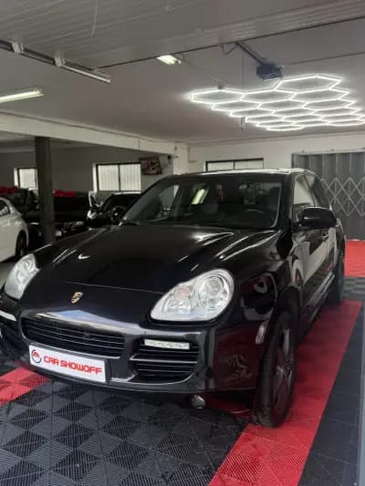Vendo Porsche Cayenne 2005 - 24900 EUR, 150000 km - AUTO.MOTO.pt