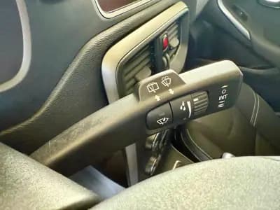 Vendo Volvo V40 2017 - 17490 EUR, 131420 km - AUTO.MOTO.pt