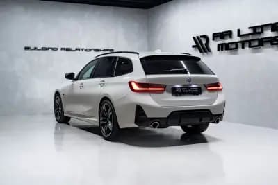 Vendo BMW 330 2023 - 43950 EUR, 44000 km - AUTO.MOTO.pt