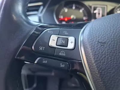 Sell Volkswagen Passat 2016 - 14500 EUR, 181600 km - AUTO.MOTO.pt