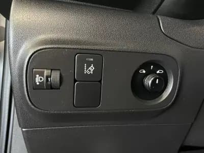 Vendo Citroën C3 2017 - 9250 EUR, 111033 km - AUTO.MOTO.pt