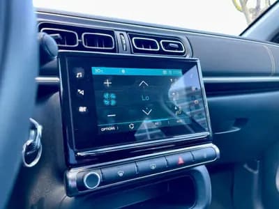 Vendo Citroën C3 2023 - 19280 EUR, 19200 km - AUTO.MOTO.pt