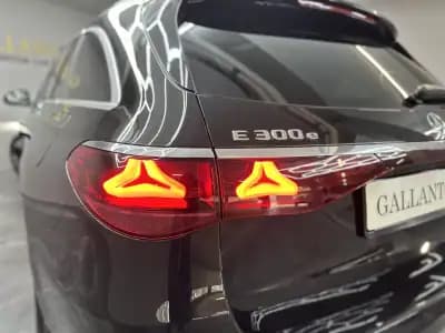 Vendo Mercedes-Benz E 300 2024 - 61500 EUR, 63000 km - AUTO.MOTO.pt