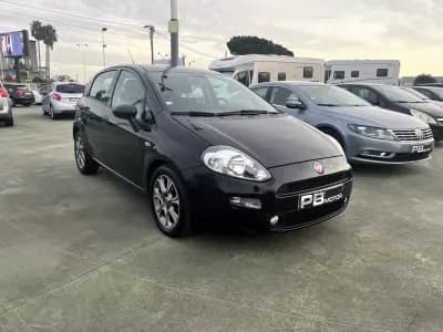 Sell Fiat Punto 2018 - 8999 EUR, 169456 km - AUTO.MOTO.pt