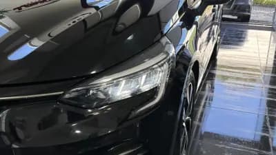 Vendo Renault Clio 2023 - 14499 EUR, 111021 km - AUTO.MOTO.pt