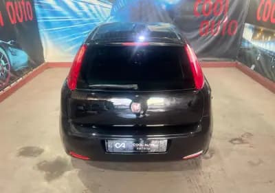Vendo Fiat Punto 2018 - 8500 EUR, 105000 km - AUTO.MOTO.pt