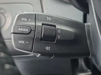 Vendo SEAT Ibiza 2015 - 11950 EUR, 80000 km - AUTO.MOTO.pt