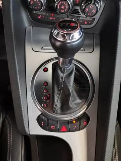 Vendo Audi TT Coupé 2009 - 21150 EUR, 115300 km - AUTO.MOTO.pt