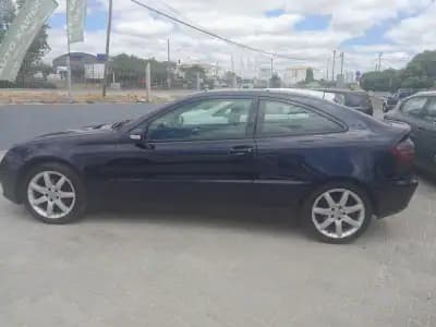 Sell Mercedes-Benz C 220 2001 - 7900 EUR, 280000 km - AUTO.MOTO.pt