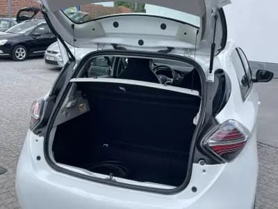Sell Renault Zoe 2020 - 14900 EUR, 45065 km - AUTO.MOTO.pt