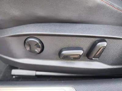 Vendo Volkswagen Golf 2012 - 18480 EUR, 207000 km - AUTO.MOTO.pt