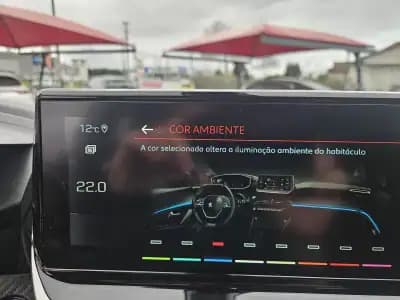 Sell Peugeot 2008 2021 - 19500 EUR, 61150 km - AUTO.MOTO.pt