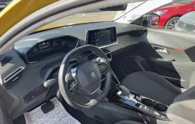 Vendo Peugeot e-208 2021 - 14500 EUR, 45000 km - AUTO.MOTO.pt