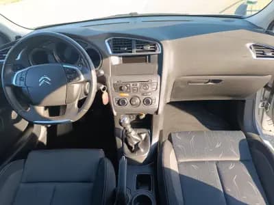 Vendo Citroën C4 2015 - 11500 EUR, 53000 km - AUTO.MOTO.pt