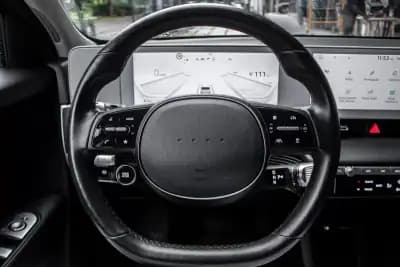 Vendo Hyundai Ioniq 5 2022 - 29990 EUR, 66701 km - AUTO.MOTO.pt