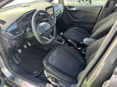 Sell Ford Fiesta 2019 - 12990 EUR, 111400 km - AUTO.MOTO.pt