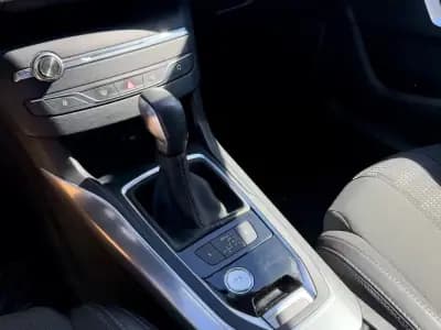 Vendo Peugeot 308 SW 2017 - 13990 EUR, 130000 km - AUTO.MOTO.pt