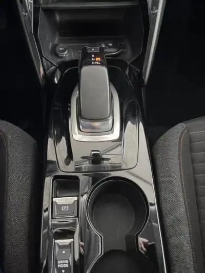 Vendo Peugeot e-2008 2020 - 19500 EUR, 65060 km - AUTO.MOTO.pt